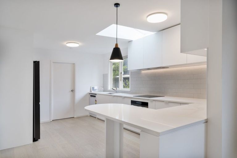 Photo of property in 37 Chorley Avenue, Massey, Auckland, 0614