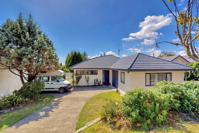 Photo of property in 35 Waipuna Grove, Welcome Bay, Tauranga, 3112
