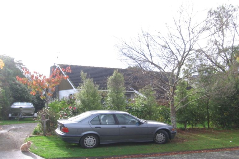 Photo of property in 15 Horopito Road, Waikanae, 5036