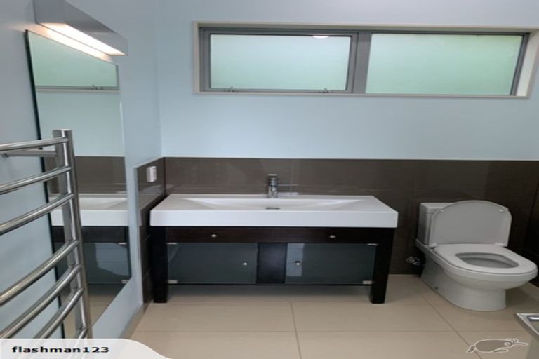 Photo of property in 218 Evans Bay Parade, Hataitai, Wellington, 6021