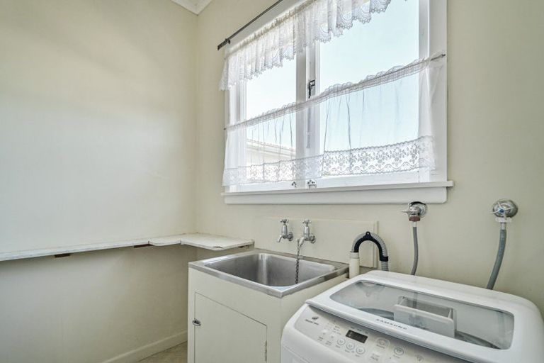 Photo of property in 911 Pakowhai Road, Frimley, Hastings, 4120