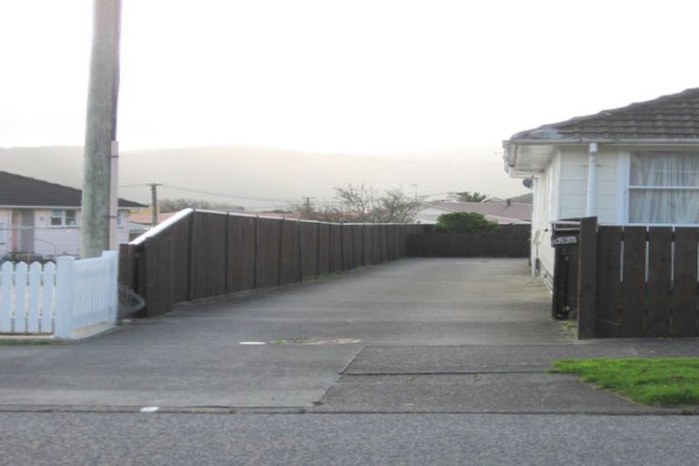 Photo of property in 53c Strand Crescent, Naenae, Lower Hutt, 5011