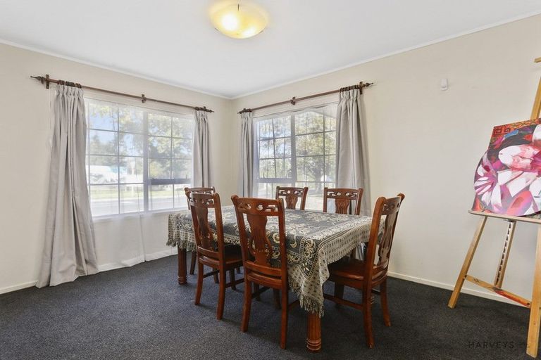 Photo of property in 2a Matuhi Rise, Henderson, Auckland, 0612