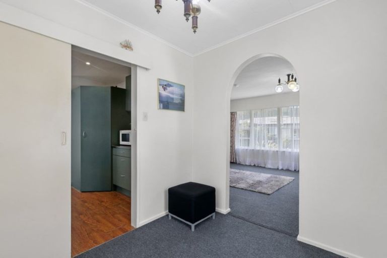 Photo of property in 6 Bexley Grove, Wainuiomata, Lower Hutt, 5014