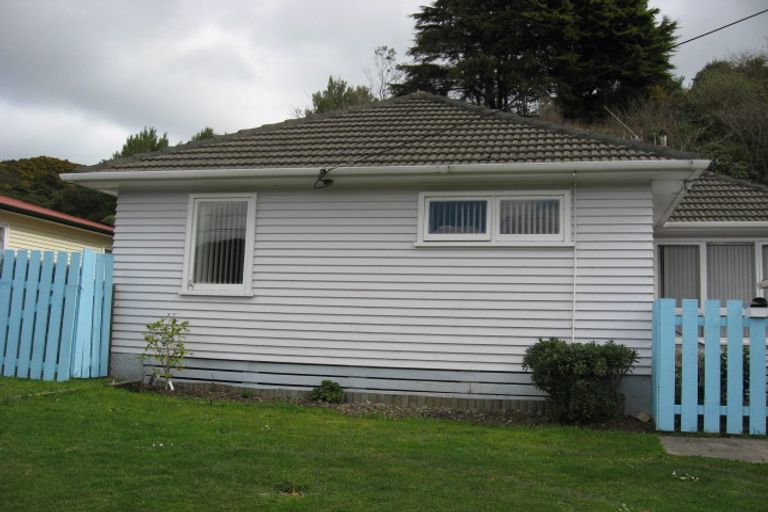 Photo of property in 151 Wellington Road, Wainuiomata, Lower Hutt, 5014