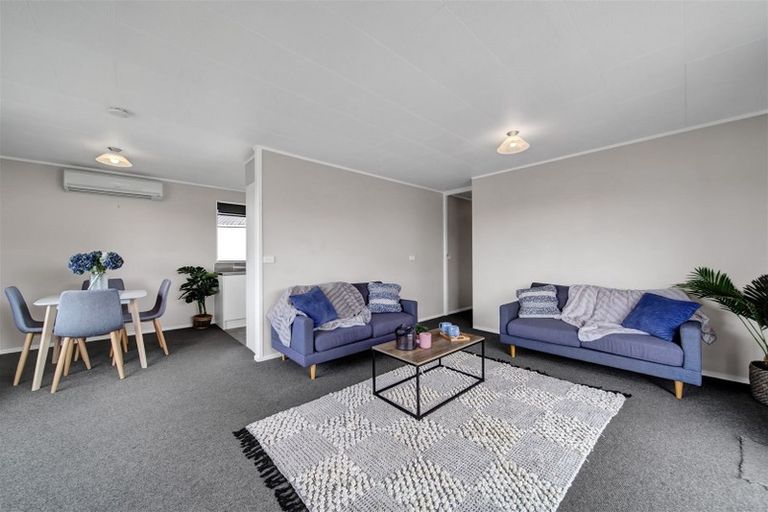Photo of property in 51 Sunnyvale Street, Bell Block, New Plymouth, 4312