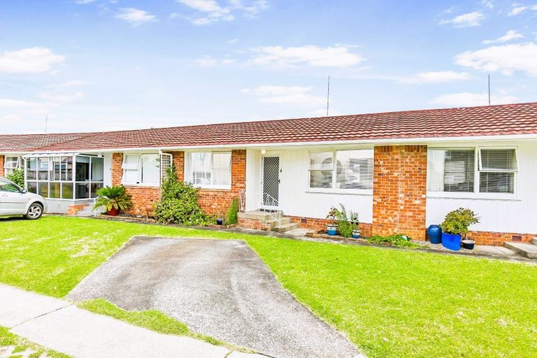 Photo of property in 15 Dawood Place, The Gardens, Auckland, 2105