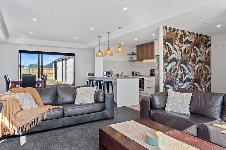 Photo of property in 14 Crossley Avenue, Woodend, 7610