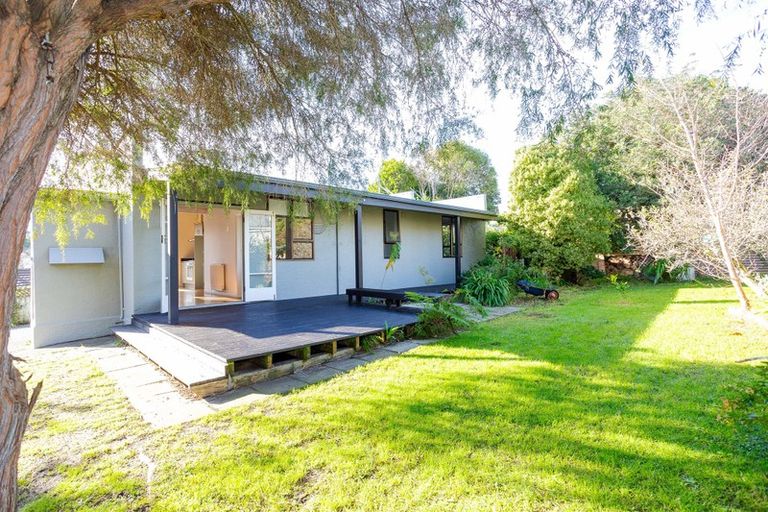 Photo of property in 21 Parkes Avenue, Saint Johns Hill, Whanganui, 4501