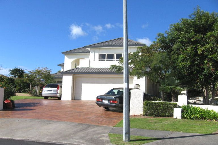 Photo of property in 12 Renway Rise, Somerville, Auckland, 2014