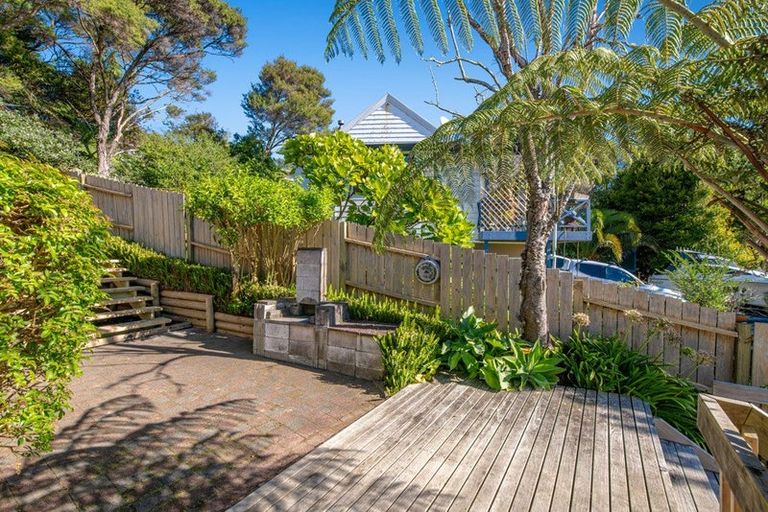 Photo of property in 12 Emery Grove, Bayview, Auckland, 0629