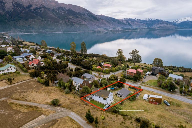 Photo of property in 217 Lakeview Terrace, Lake Hawea, Wanaka, 9382