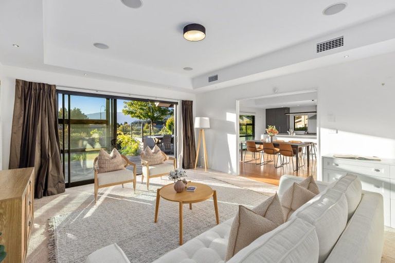 Photo of property in 14 Islington Place, Wanaka, 9305