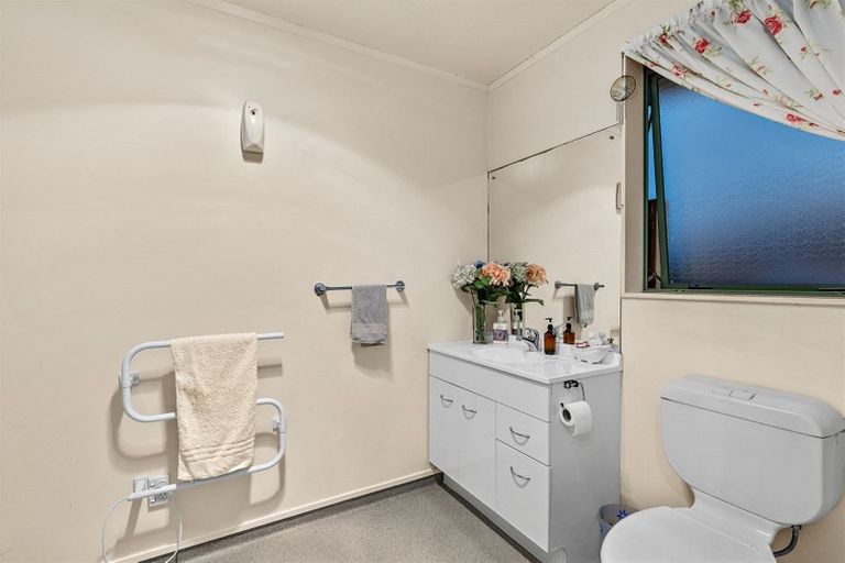 Photo of property in Kessel Way, 27/5 Craiburn Street, Ranui, Auckland, 0612