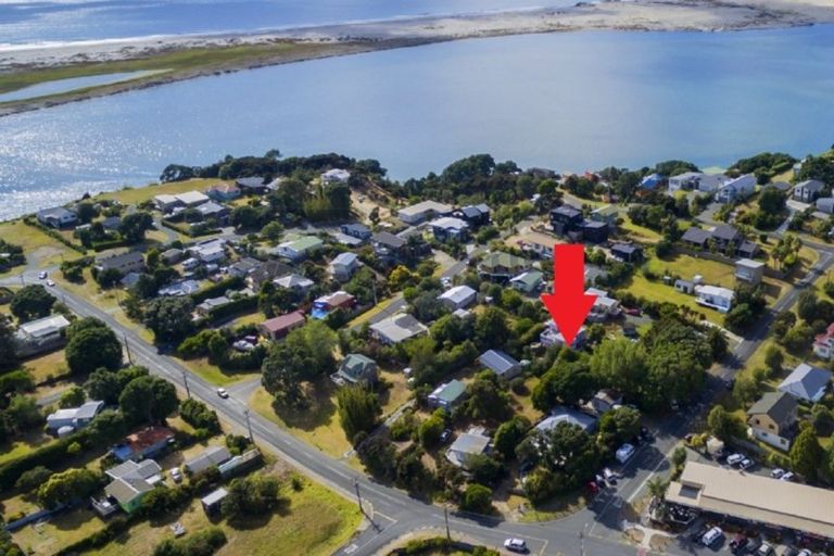 Photo of property in 3 Ellen Street, Mangawhai Heads, Mangawhai, 0505