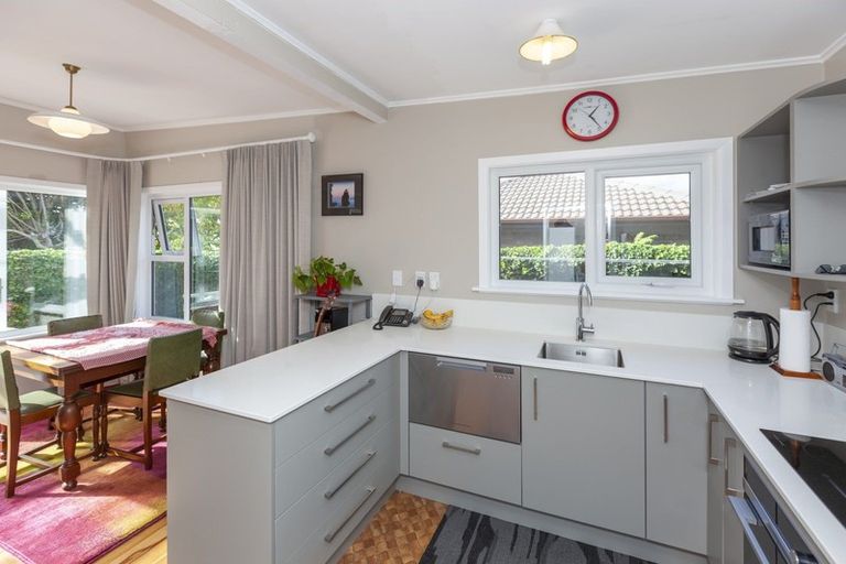 Photo of property in 1/52 Matatua Road, Raumati Beach, Paraparaumu, 5032