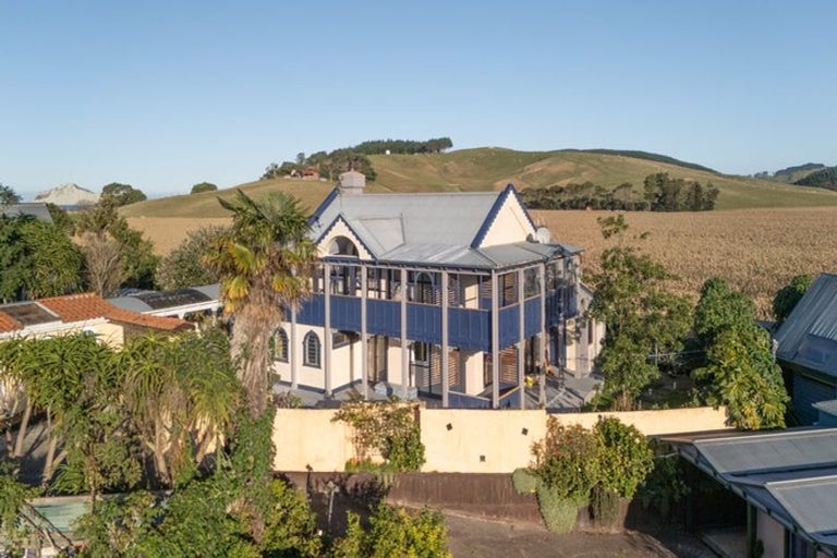 Photo of property in 37 Gillies Crescent, Waimarama, Havelock North, 4294