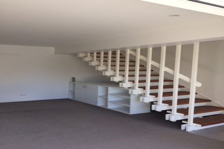 Photo of property in 92b Aikmans Road, Merivale, Christchurch, 8014