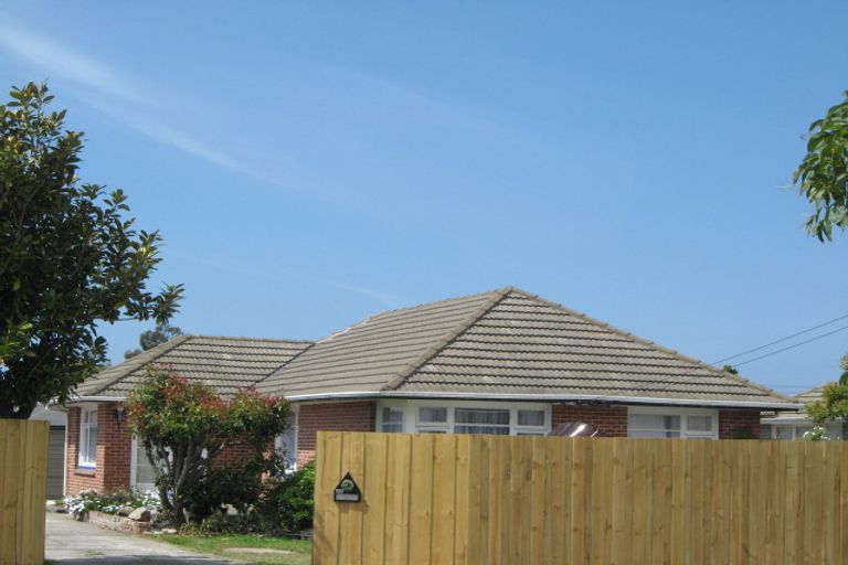 Photo of property in 355 Breezes Road, Aranui, Christchurch, 8061