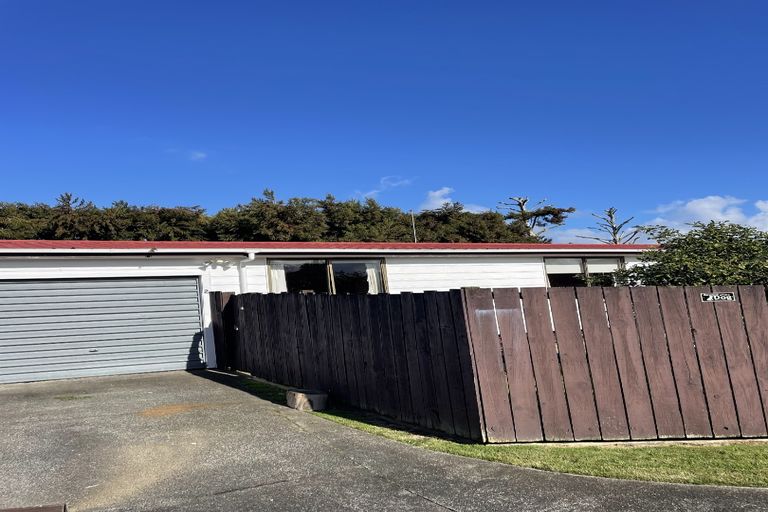 Photo of property in 2/12 Balmore Place, Wattle Downs, Auckland, 2103