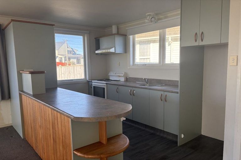 Photo of property in 15 Budleigh Street, Frankleigh Park, New Plymouth, 4310