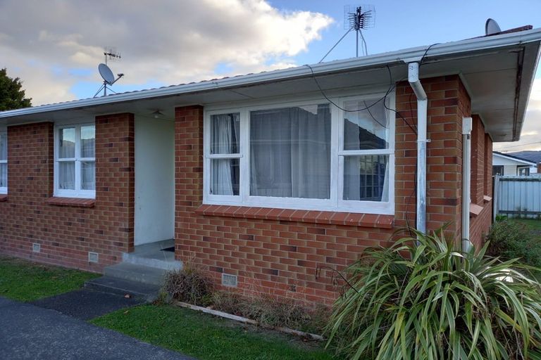 Photo of property in 2 Joseph Grove, Elderslea, Upper Hutt, 5018