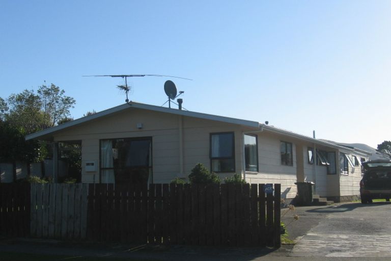Photo of property in 150 Holborn Drive, Stokes Valley, Lower Hutt, 5019
