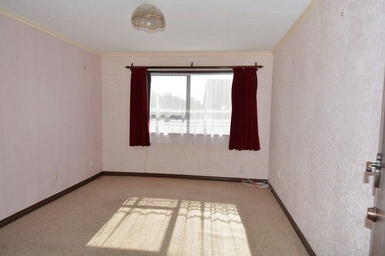 Photo of property in 249 Princes Street, Strathern, Invercargill, 9812