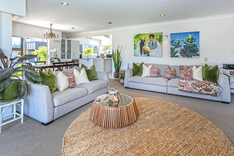 Photo of property in 15 Moray Place, Whiritoa, Whangamata, 3691