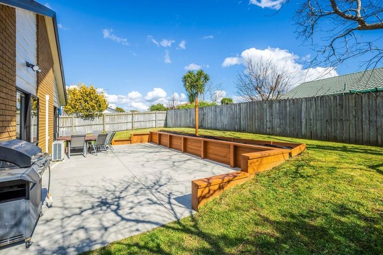 Photo of property in 8 Colt Place, Randwick Park, Auckland, 2105