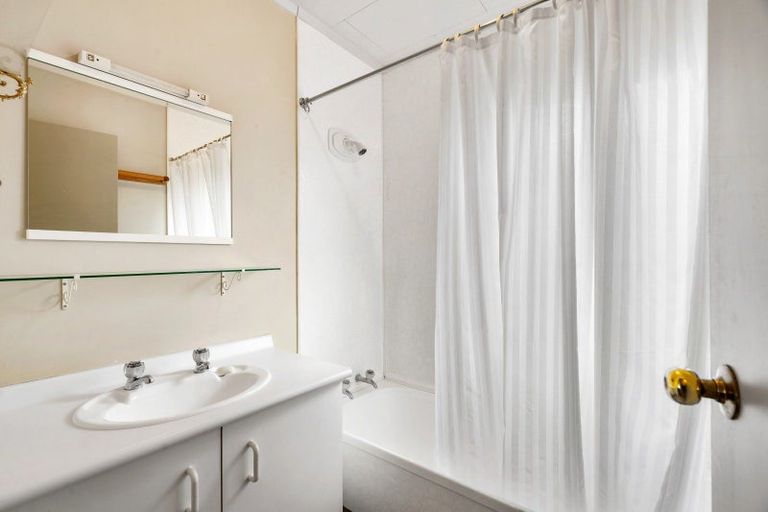 Photo of property in 3/90 Nuffield Avenue, Marewa, Napier, 4110