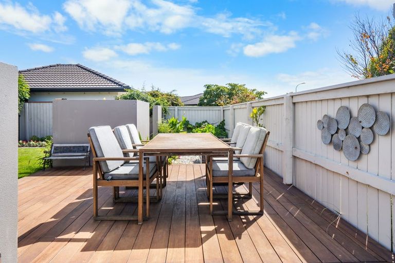 Photo of property in 12 Annaby Drive, Northwood, Christchurch, 8051