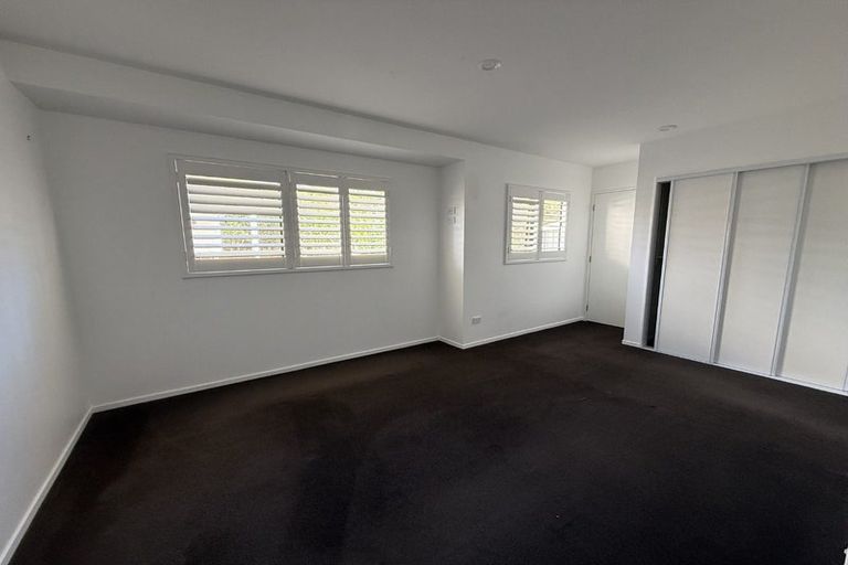 Photo of property in 52a Ferry Parade, Herald Island, Auckland, 0618