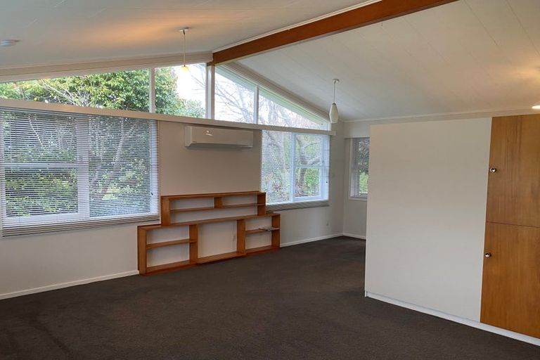 Photo of property in 2 Allen Road, Raumati Beach, Paraparaumu, 5032