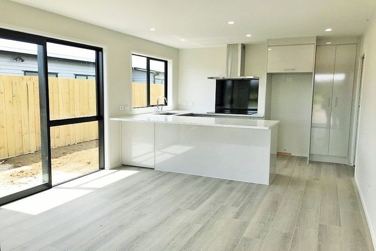 Photo of property in 63 Clarks Beach Road, Clarks Beach, 2122