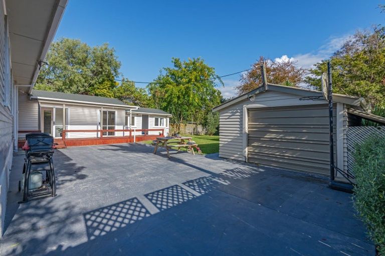 Photo of property in 4 Williams Terrace, Fitzherbert, Palmerston North, 4410