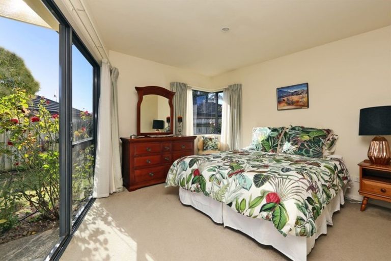 Photo of property in 6 Saint Hill Lane, Havelock North, 4130