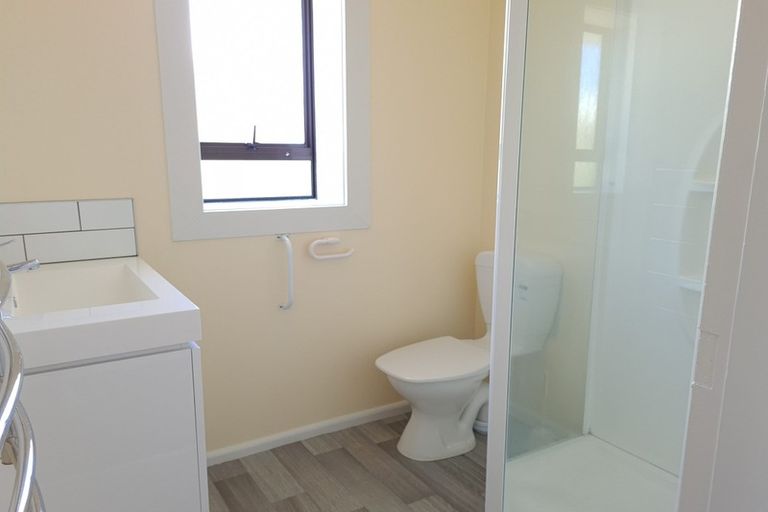 Photo of property in 2/100 Oram Avenue, New Brighton, Christchurch, 8061