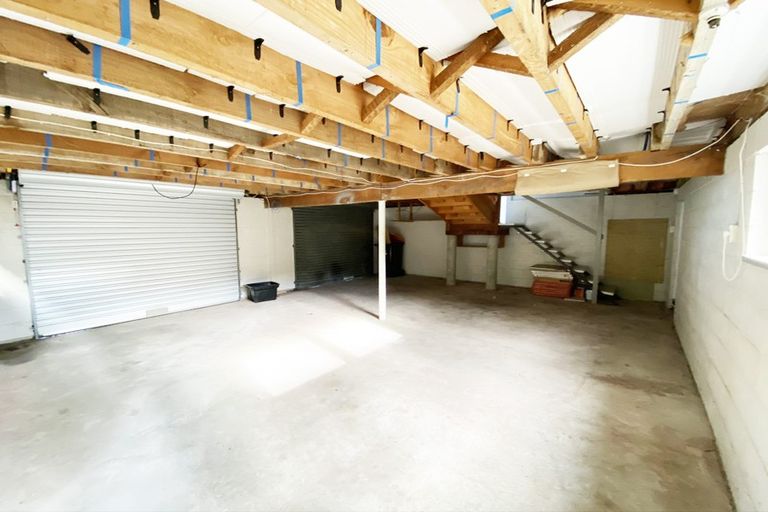 Photo of property in 61 Buick Crescent, Awapuni, Palmerston North, 4412