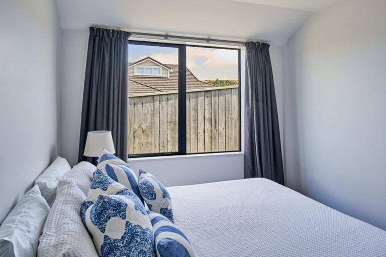 Photo of property in 114 Endeavour Drive, Whitby, Porirua, 5024