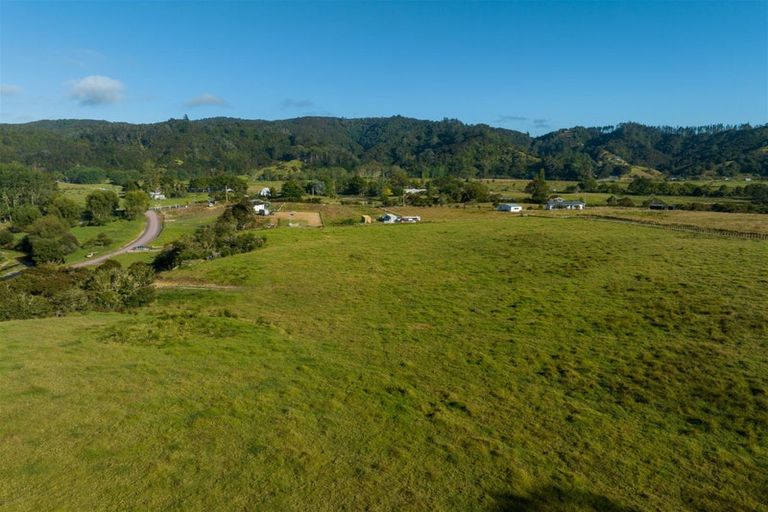 Photo of property in 21 Doel Road, Awanui, 0486
