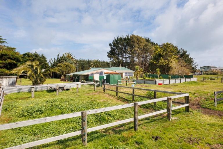 Photo of property in 2066 Tangimoana Road, Tangimoana, Palmerston North, 4473