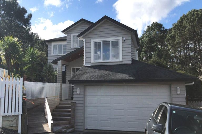 Photo of property in 35 Silver Moon Road, Albany Heights, Auckland, 0632