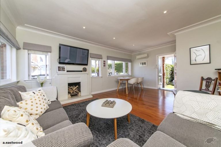 Photo of property in 29 Wallath Road, Onehunga, Auckland, 1061