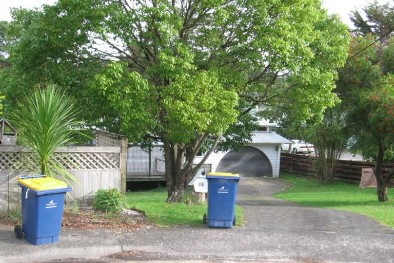 Photo of property in 30 Matama Road, Glen Eden, Auckland, 0602