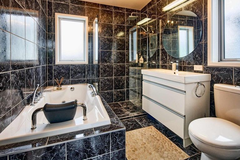 Photo of property in 3 Mo Street, Camborne, Porirua, 5026