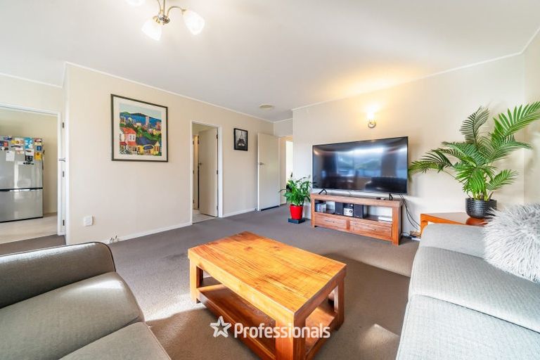 Photo of property in 142a Broderick Road, Johnsonville, Wellington, 6037