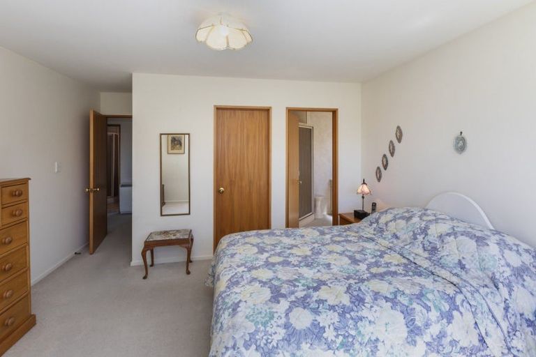 Photo of property in 1b Saint Clio Street, Ilam, Christchurch, 8041