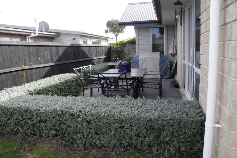 Photo of property in 10 Robinia Mews, Rangiora, 7400