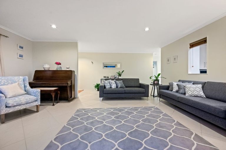 Photo of property in 422 Ridge Road, Coatesville, Albany, 0793